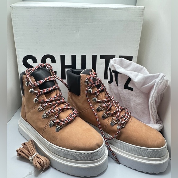 NWT SCHUTZ Marlua Leather Waterproof Platform Lace-Up Boot Women’s Sz 5.5B - Picture 1 of 14